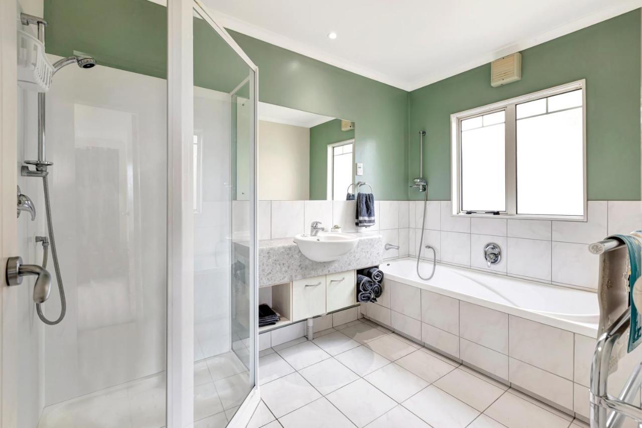 Cheerful 4 Bedroom With Free Parking. Сasa de vacaciones Wellington